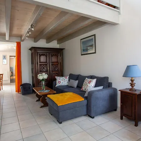La Maison Du Pecheur By Interhome Holiday home Pornic